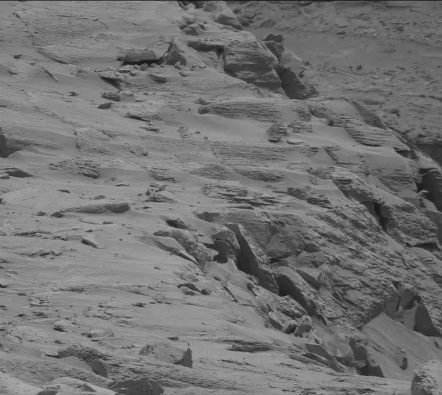 Sol 3662: Mast Camera (Mastcam)