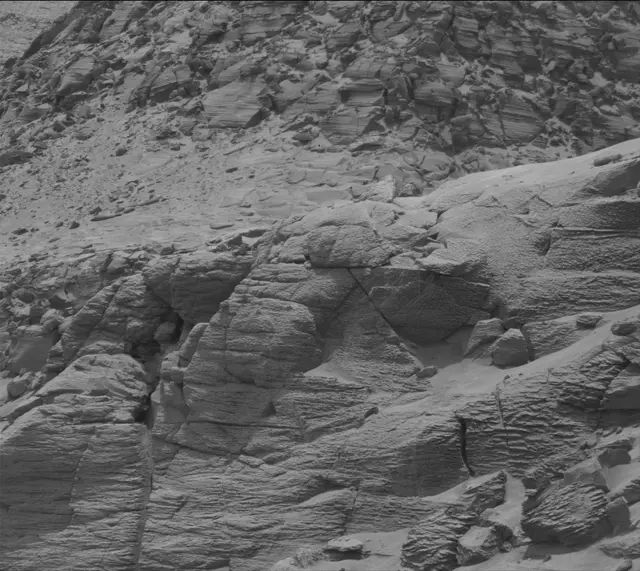 Sol 3662: Mast Camera (Mastcam)