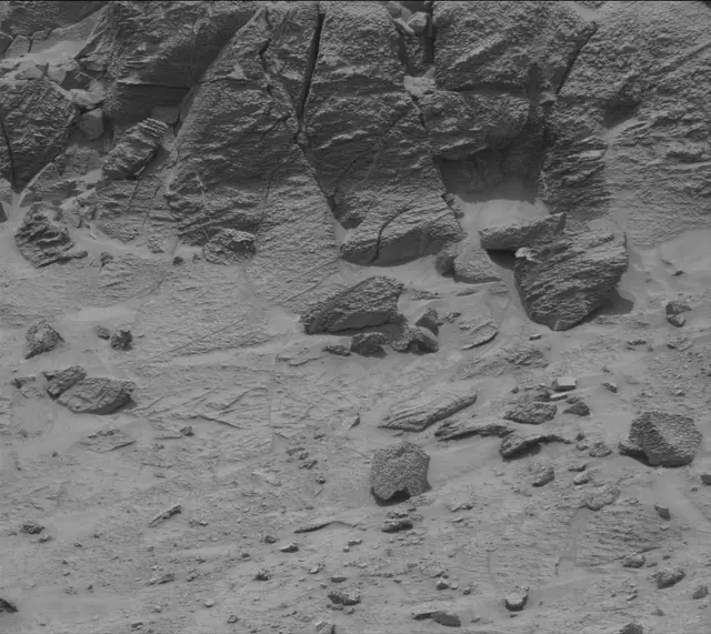 Sol 3662: Mast Camera (Mastcam)