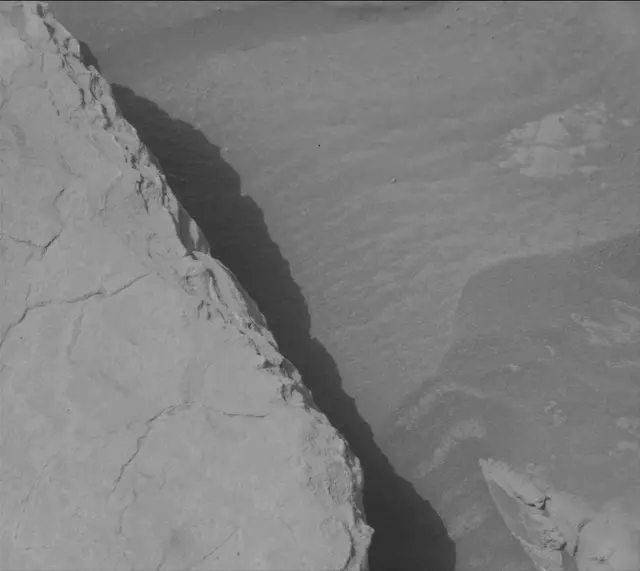 Sol 3663: Mast Camera (Mastcam)
