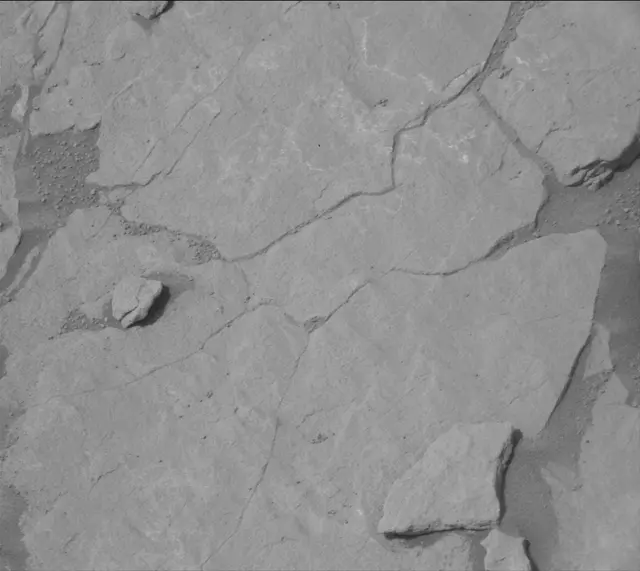 Sol 3663: Mast Camera (Mastcam)