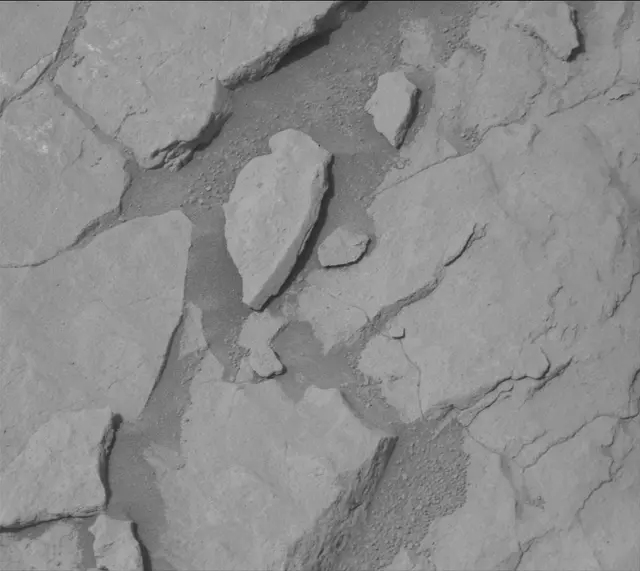 Sol 3663: Mast Camera (Mastcam)