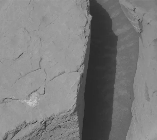 Sol 3663: Mast Camera (Mastcam)