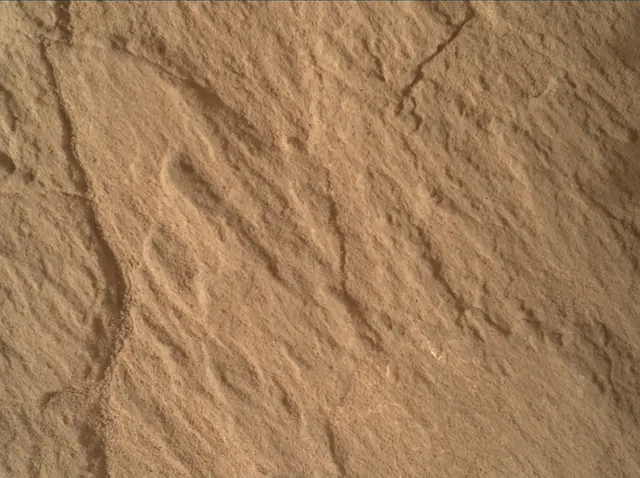 Sol 3664: Mars Hand Lens Imager (MAHLI)