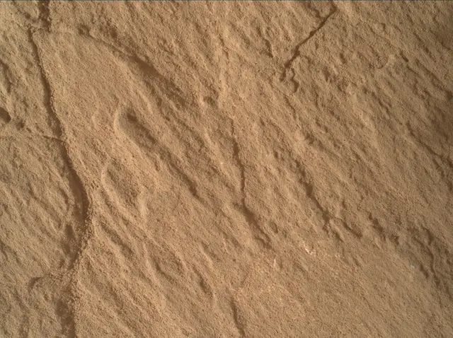 Sol 3664: Mars Hand Lens Imager (MAHLI)
