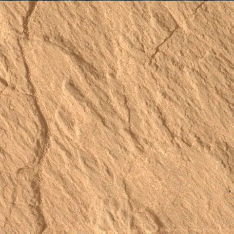 Sol 3664: Mars Hand Lens Imager (MAHLI)