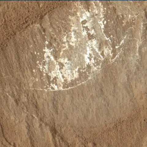 Sol 3664: Mars Hand Lens Imager (MAHLI)