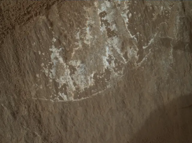 Sol 3664: Mars Hand Lens Imager (MAHLI)