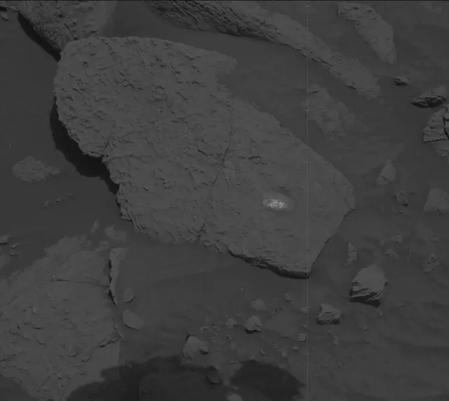 Sol 3665: Mast Camera (Mastcam)