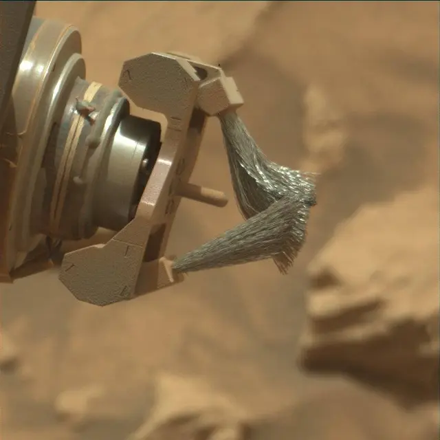 Sol 3665: Mast Camera (Mastcam)