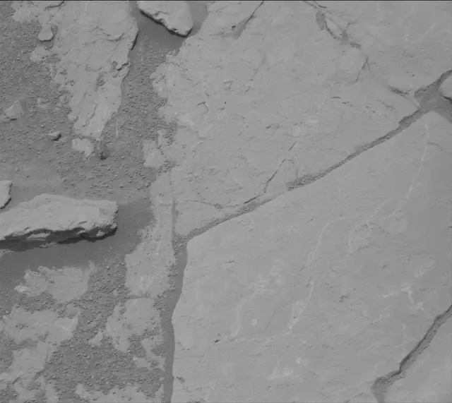 Sol 3665: Mast Camera (Mastcam)