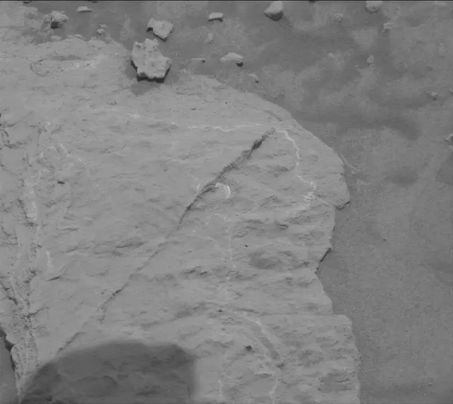 Sol 3665: Mast Camera (Mastcam)