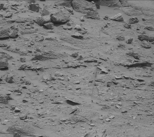 Sol 3665: Mast Camera (Mastcam)