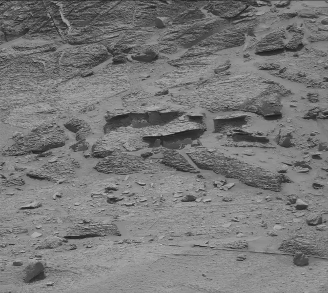 Sol 3665: Mast Camera (Mastcam)