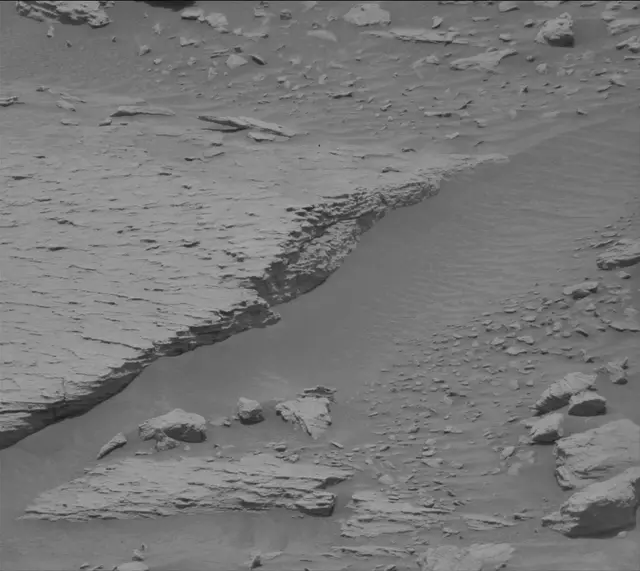 Sol 3665: Mast Camera (Mastcam)