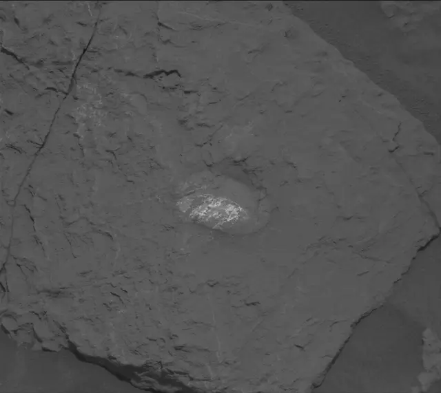 Sol 3665: Mast Camera (Mastcam)