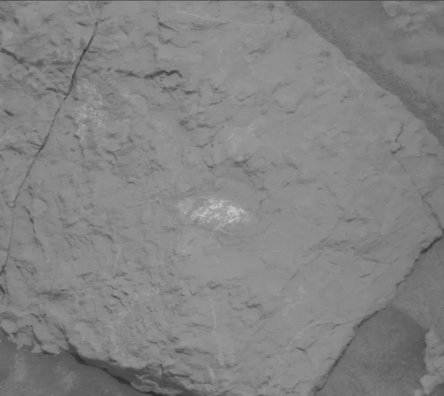 Sol 3665: Mast Camera (Mastcam)