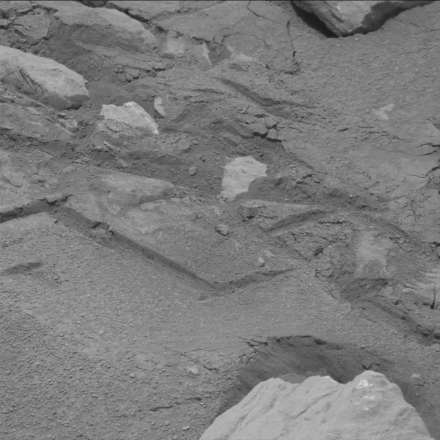 Sol 3665: Mast Camera (Mastcam)