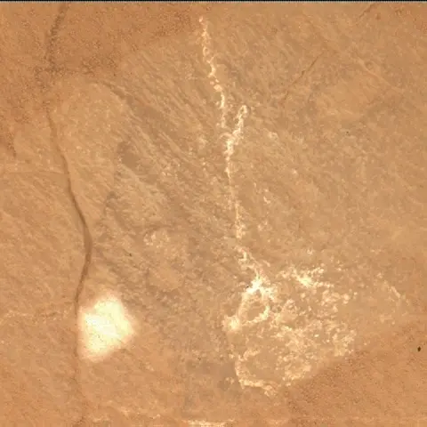 Sol 3665: Mars Hand Lens Imager (MAHLI)