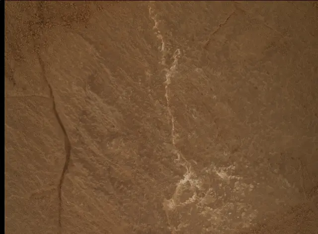 Sol 3665: Mars Hand Lens Imager (MAHLI)