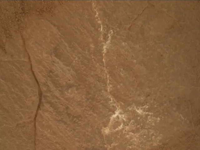 Sol 3665: Mars Hand Lens Imager (MAHLI)