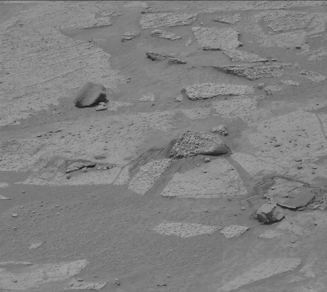 Sol 3667: Mast Camera (Mastcam)