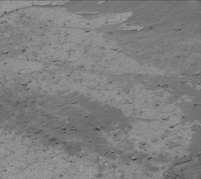 Sol 3667: Mast Camera (Mastcam)
