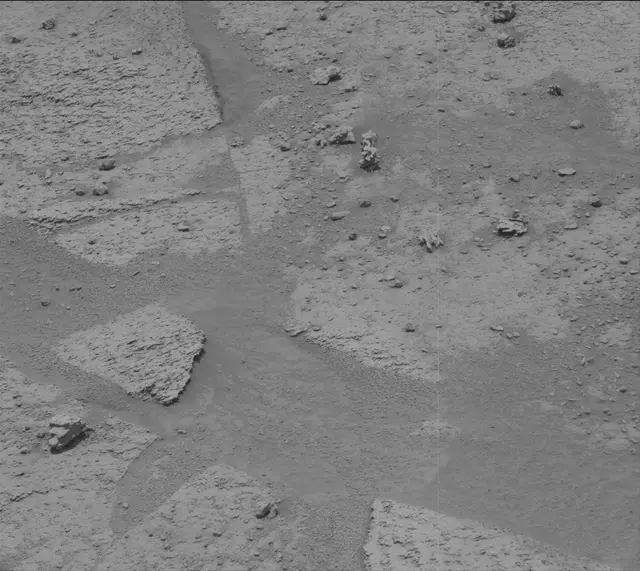 Sol 3667: Mast Camera (Mastcam)