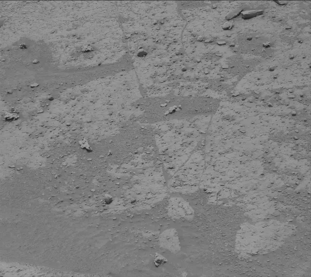 Sol 3667: Mast Camera (Mastcam)