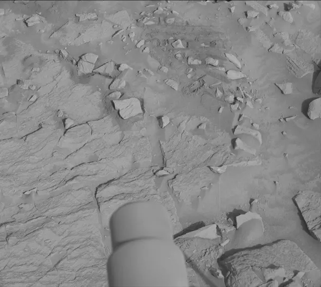 Sol 3667: Mast Camera (Mastcam)