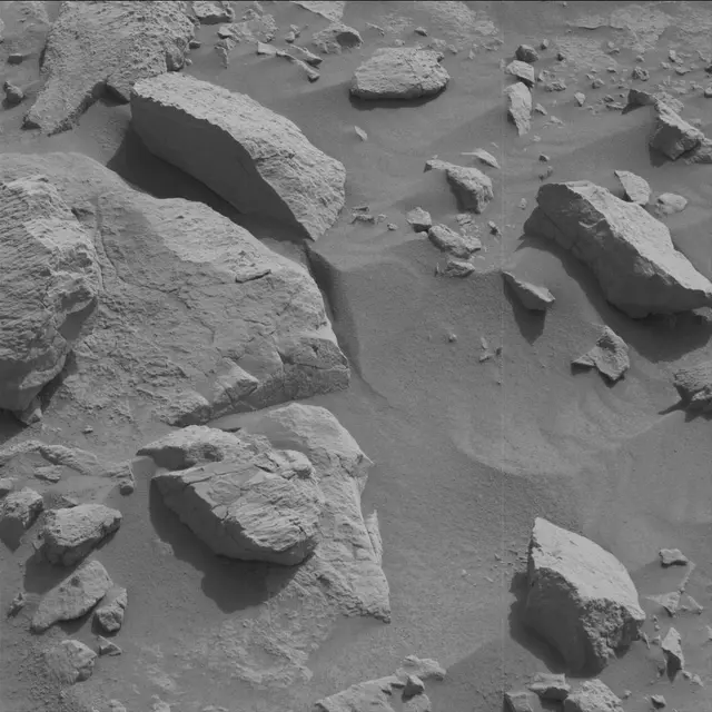 Sol 3667: Mast Camera (Mastcam)