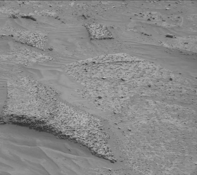 Sol 3667: Mast Camera (Mastcam)
