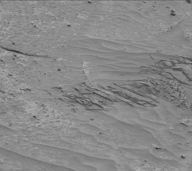 Sol 3667: Mast Camera (Mastcam)