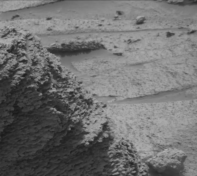 Sol 3667: Mast Camera (Mastcam)
