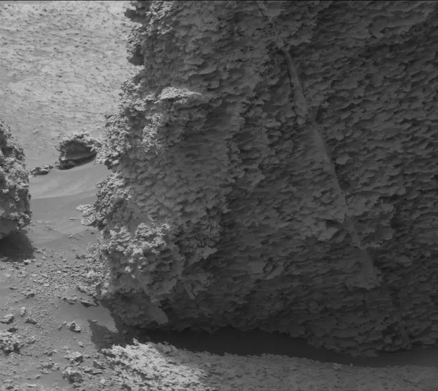 Sol 3667: Mast Camera (Mastcam)