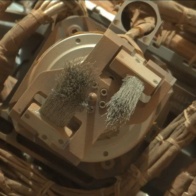 Sol 3667: Mast Camera (Mastcam)