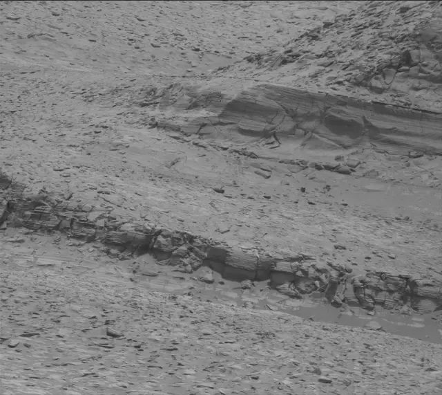 Sol 3667: Mast Camera (Mastcam)