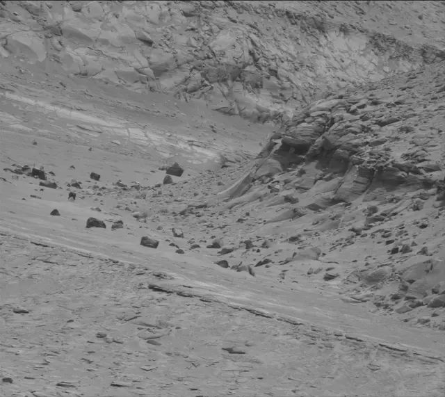 Sol 3667: Mast Camera (Mastcam)