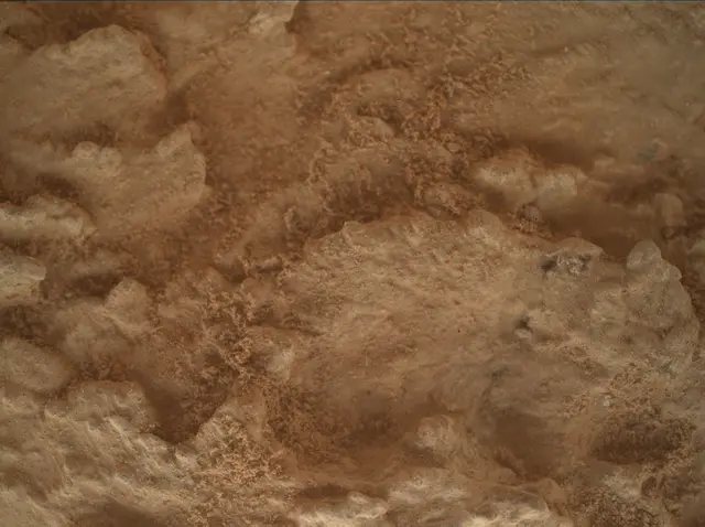 Sol 3667: Mars Hand Lens Imager (MAHLI)
