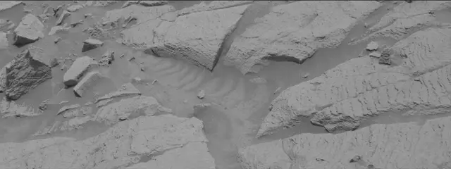 Sol 3669: Mast Camera (Mastcam)