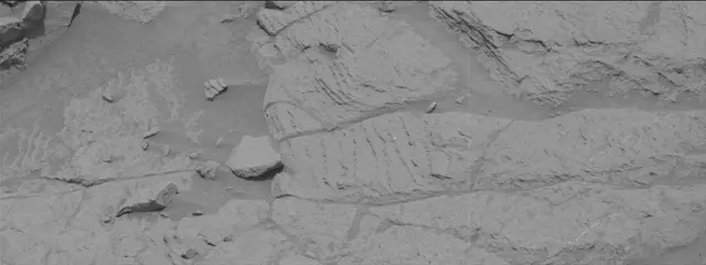 Sol 3669: Mast Camera (Mastcam)