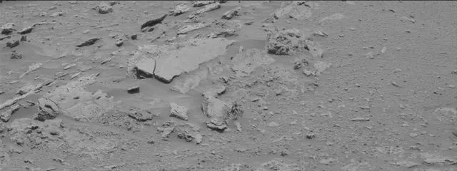 Sol 3669: Mast Camera (Mastcam)