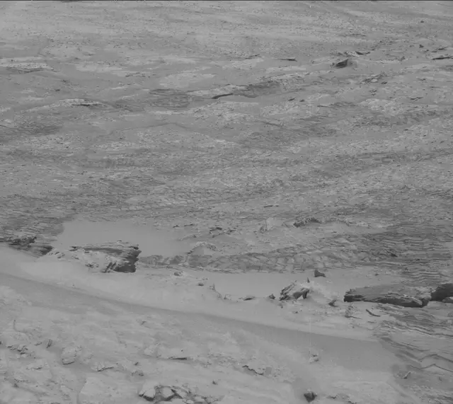 Sol 3669: Mast Camera (Mastcam)