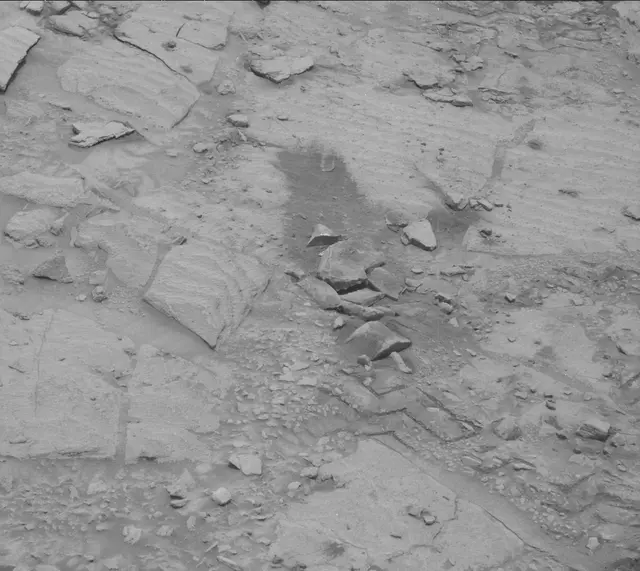 Sol 3669: Mast Camera (Mastcam)