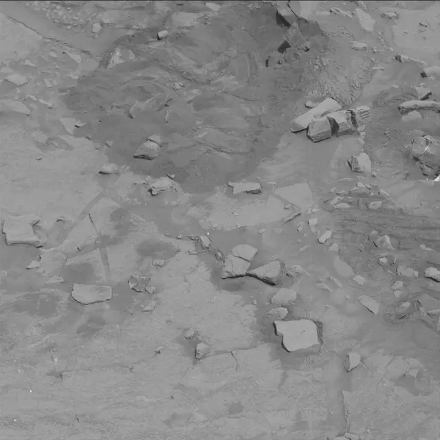 Sol 3669: Mast Camera (Mastcam)