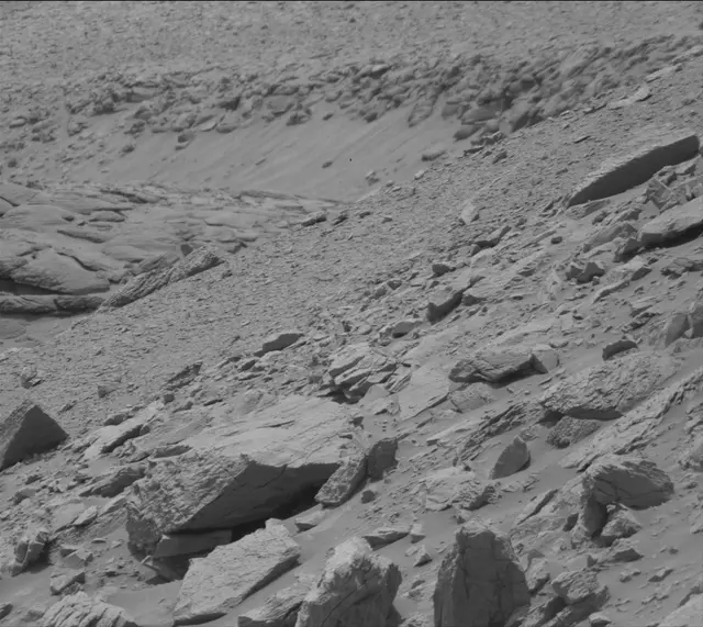 Sol 3669: Mast Camera (Mastcam)