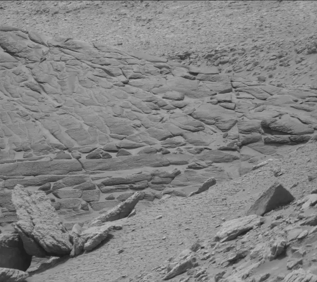 Sol 3669: Mast Camera (Mastcam)