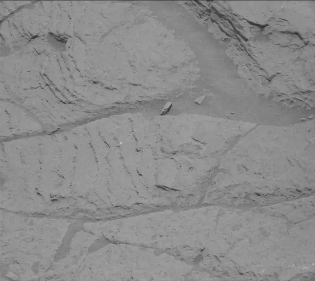Sol 3669: Mast Camera (Mastcam)