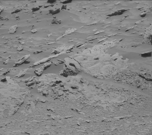 Sol 3669: Mast Camera (Mastcam)