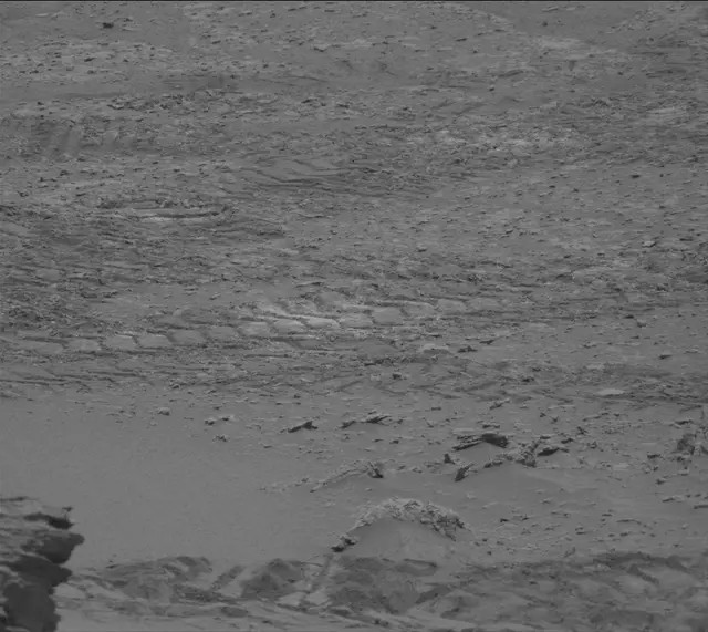Sol 3669: Mast Camera (Mastcam)